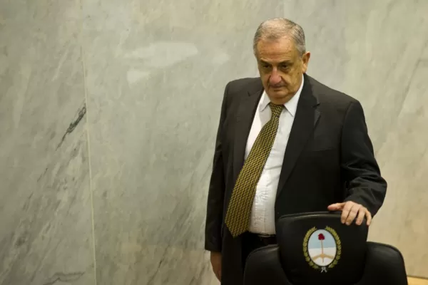 Según Ruiz Olivares, la presidencia de la Legislatura decidía sobre los gastos sociales