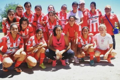 Las chicas “santas” sumaron otro título a sus pergaminos