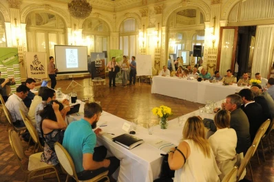 Una previa de salón