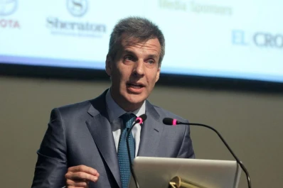 “No se podía vivir con tantos tipos de cambio”