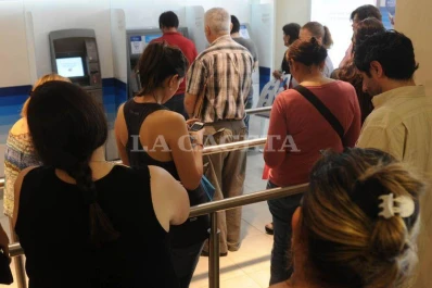 Se publicó el decreto que exime del pago de Ganancias al medio aguinaldo