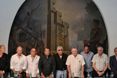 Las tres CGT le reclaman al Gobierno un bono de fin de año