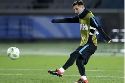 Messi entrenó con normalidad y jugará la final ante River