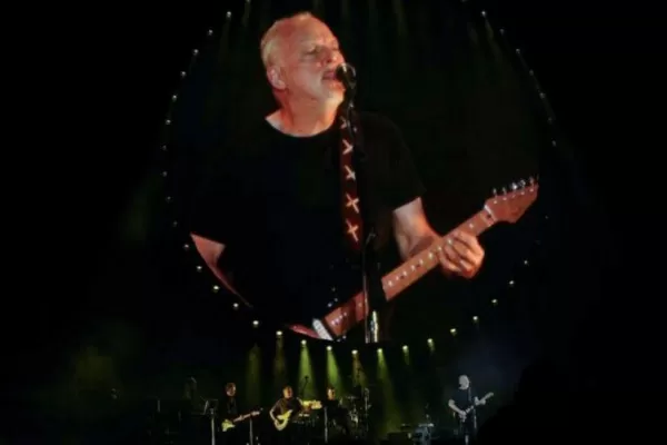 En su primera visita a la Argentina, David Gilmour brindó un memorable show
