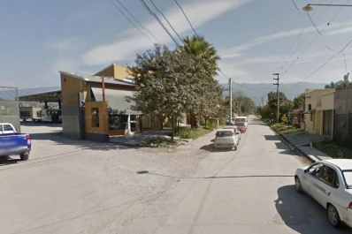 Cuatro ladrones armados asaltaron el galpón de la empresa de ómnibus 118