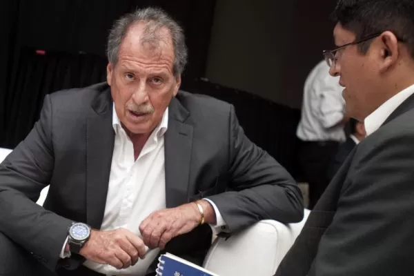 Brito elogió las primeras medidas del macrismo