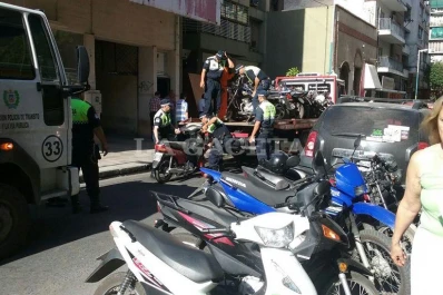 El Gobierno retiró los vehículos secuestrados de la Comisaría 1°