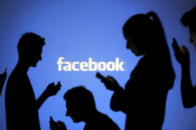 Facebook cierra un año en la cima
