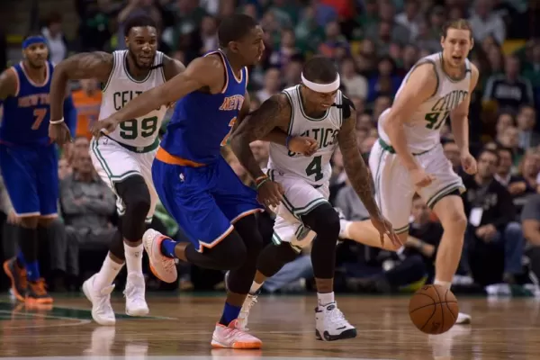 Celtics ganó el clásico y hundió a Knicks