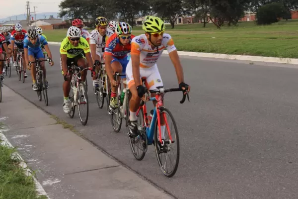 El salteño Díaz desafía a las figuras internacionales