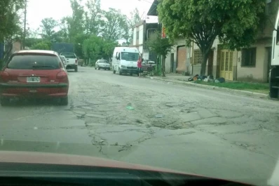 El asfalto de Francia al 1.100 está cada día más dañado