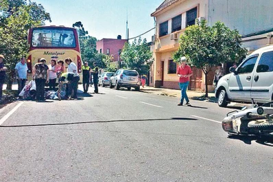 Lo atropelló un colectivo