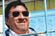 Los Decanos suman al Zurdo Aredes