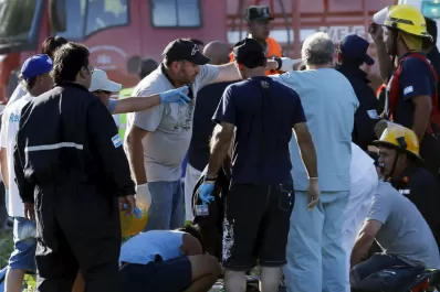 Dakar 2016: un auto se despistó y hay varios espectadores heridos