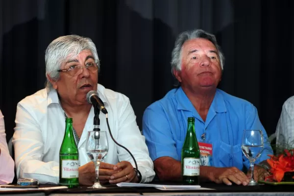 Promueven una CGT unida y con tres jefes