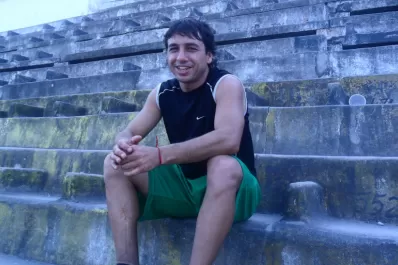 Gustavo García y sus primeros pasos como DT