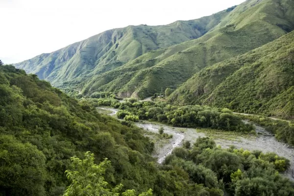 Hualinchay, un descanso rodeado por cerros y cascadas