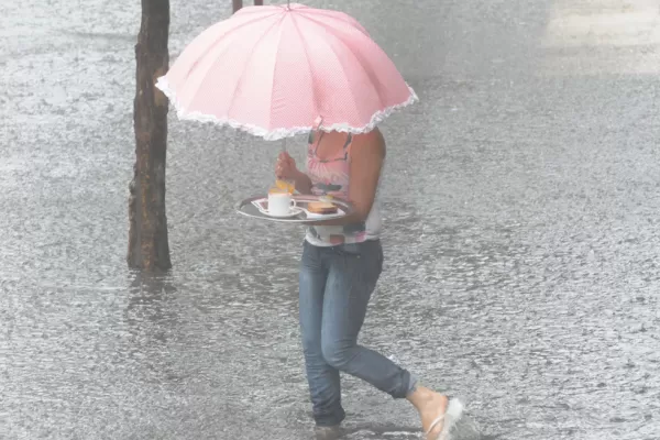 Alertan que pueden producirse tormentas fuertes en Tucumán