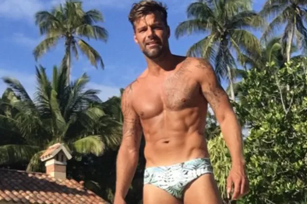 Ricky Martin apareció en sunga y calentó las redes sociales