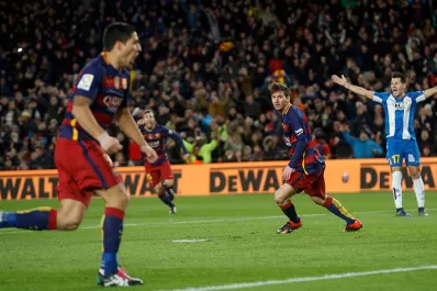 Messi dio otra clase magistral y Barcelona goleó 4-1 a Espanyol