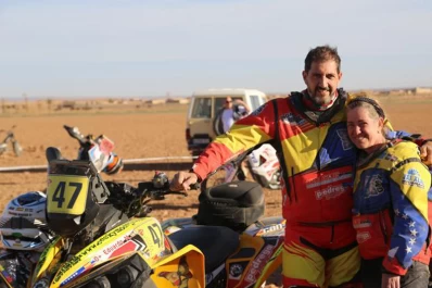 Matrimonios y algo más en el Dakar