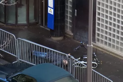Matan a un hombre armado frente a una comisaría en París