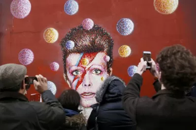 Murió David Bowie: adiós a un artista que llevó el cambio en su ADN