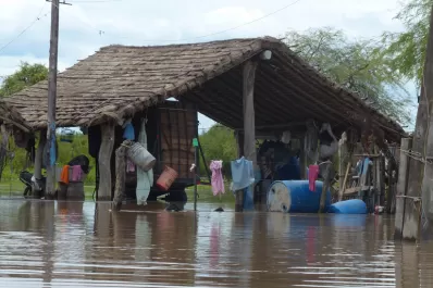 Por las tormentas hay más de 100 evacuados y cerca de 300 familias afectadas