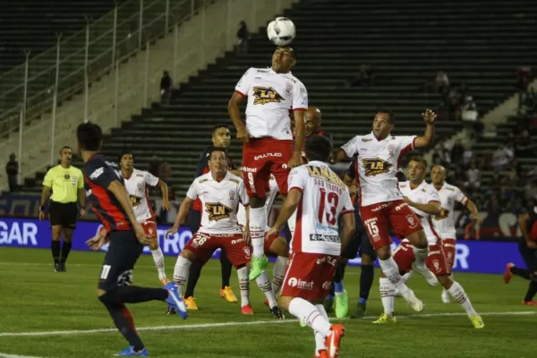 Huracán venció a San Lorenzo por 3 a 1