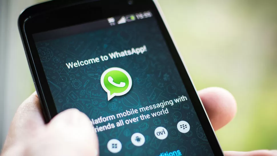 WhatsApp dejará de cobrar su abono de un dólar por año
