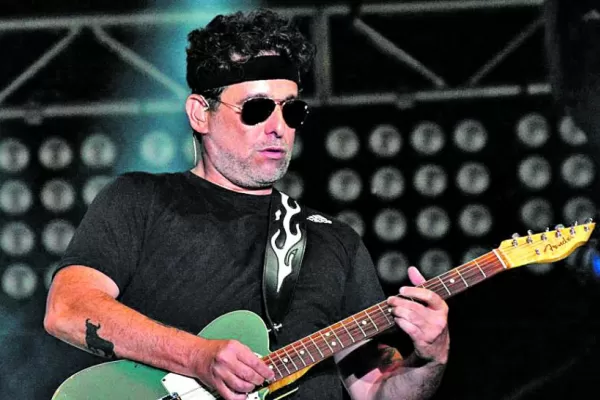 Calamaro vuelve con rarezas, covers y algunas joyas perdidas