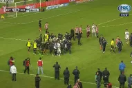 Video: patadas y trompadas en el clásico entre Gimnasia y Estudiantes