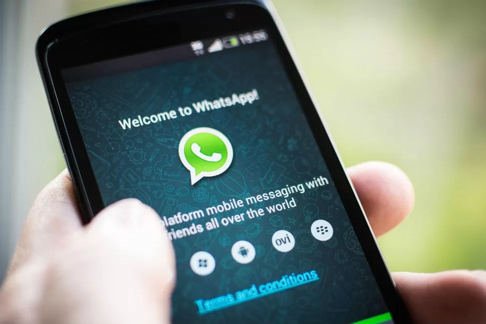 Un 'malware' amenaza los datos privados de sus usuarios en WhatsApp