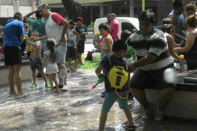 Los tucumanos celebraron el Carnaval con el Bombuchazo tucumano