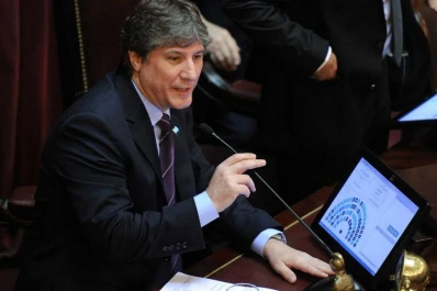 Senado: Boudou nombró a un empleado que vive en Australia