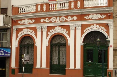 Música clásica, tangos y folclore