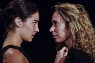 Juanita Viale se besó con Victoria Céspedes, según Moria