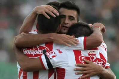 Unión goleó a Temperley en Santa Fe