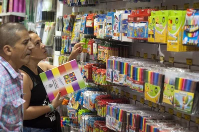Los supermercados se suman al acuerdo por la canasta escolar