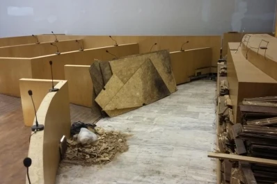 Vuelven los obreros al recinto del Concejo Deliberante