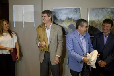 Según Prat-Gay, el país crecerá medio punto este año