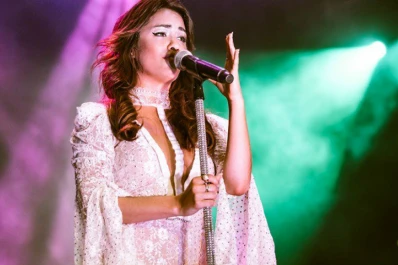 Lali Espósito se tragó un bicho y no pudo continuar con el show