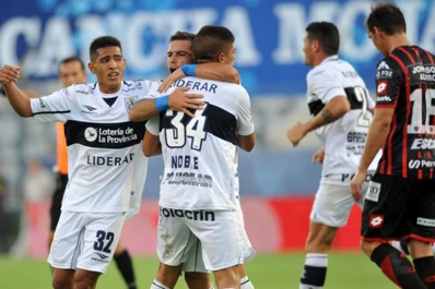 Gimnasia de La Plata derrotó a Patronato y levantó cabeza