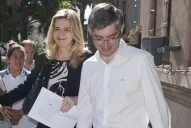 Opositores hablan de corrupción y exigen una licencia; oficialistas piden prudencia