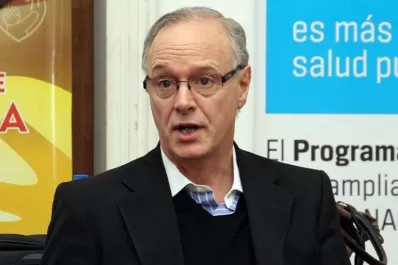 Si se disparan mucho los casos, en agosto el sistema va a saturar, dijo Gollan sobre el AMBA