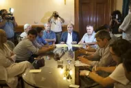 Manzur pidió una asistencia especial para las embarazadas, niños y ancianos afectados por las inundaciones