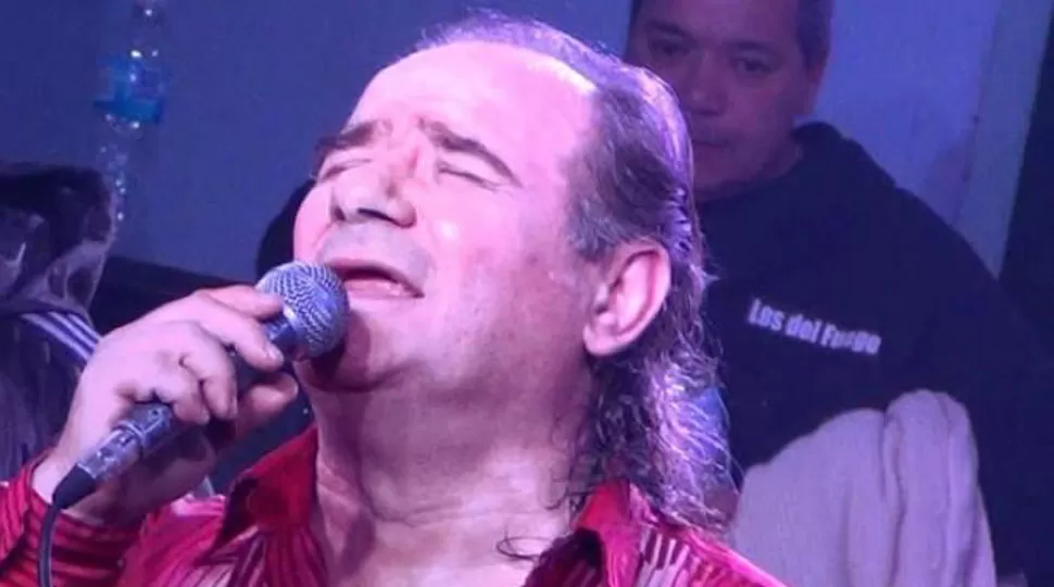 Juan Carlos Banana Mascheroni, cantante de Los del fuego. 