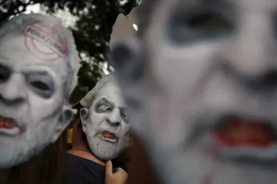 Lula aceptó ser superministro y tendrá fueros