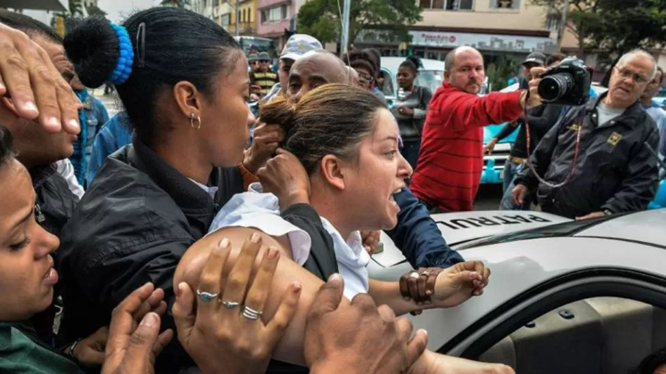 A CUMPLIR. La Fundación Nacional Cubano presentó la lista de los presos políticos para que sean liberados. FOTO TOMADA DE PERFIL.COM.