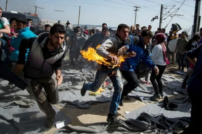 Un refugiado se prendió fuego a lo bonzo en el campamento de Idomeni
